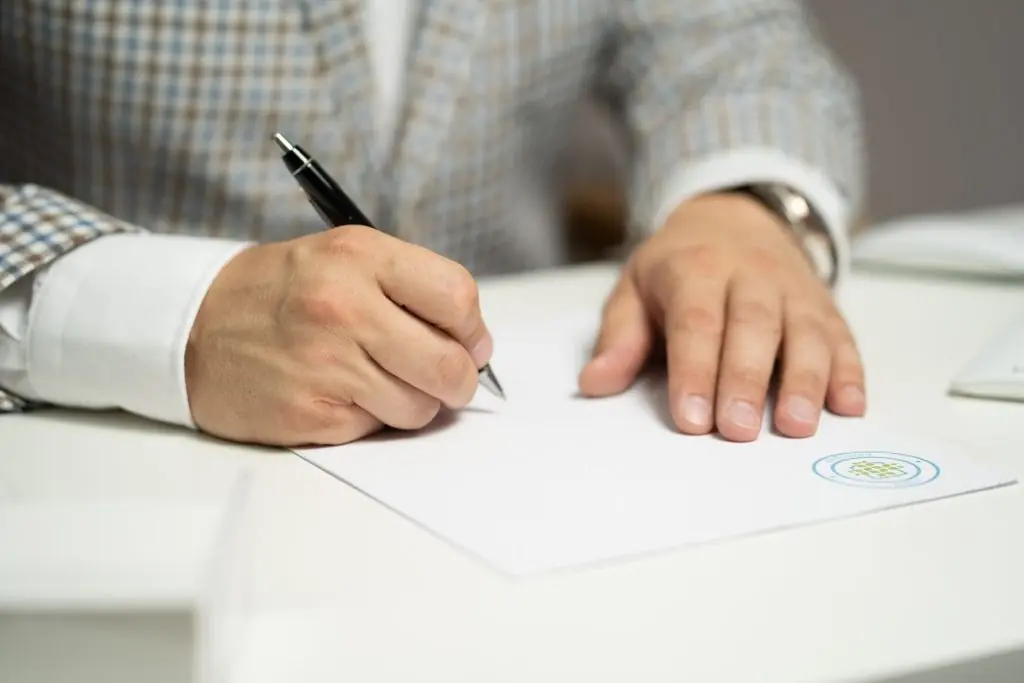 Blog - 2 Acte necesare pentru angajare Cum le obtii