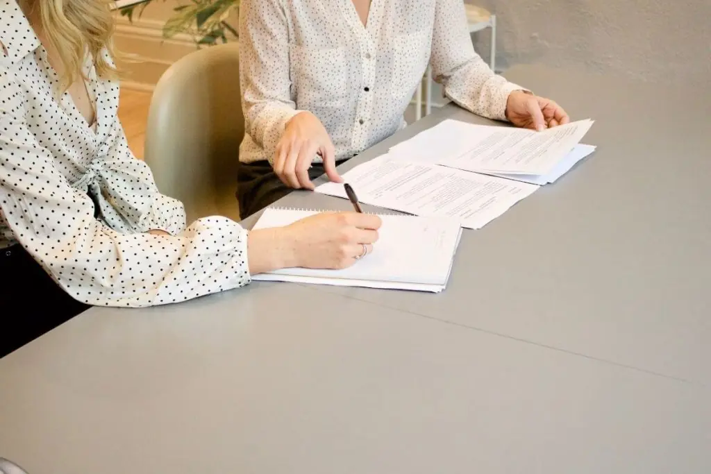 Blog IWF - Tipuri de CV - De ce nu e indicat ca firmele să se rezume la modelele universale și rețelele sociale pentru recrutarea candidaților