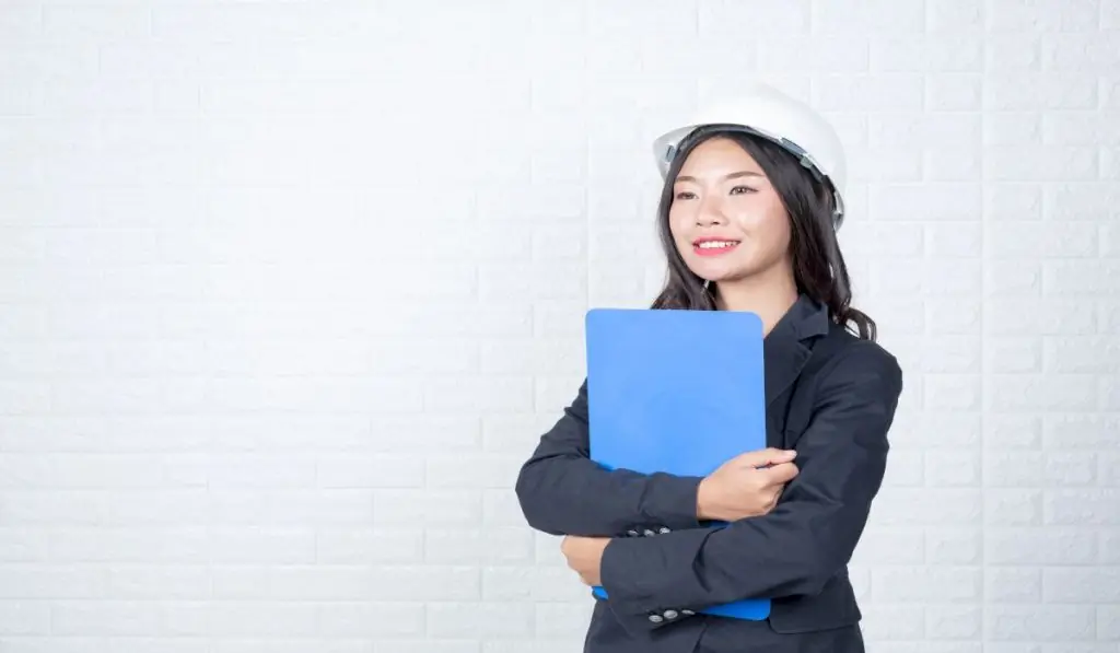 Leadership și expertiză în proiecte de construcții și dezvoltare